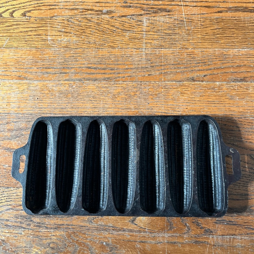 Cast Iron Cornbread Pan